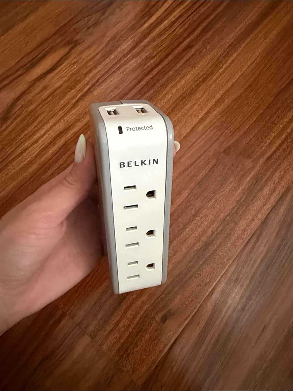 Belkin White and Silver 3-Outlet Surge Protector with Dual USB